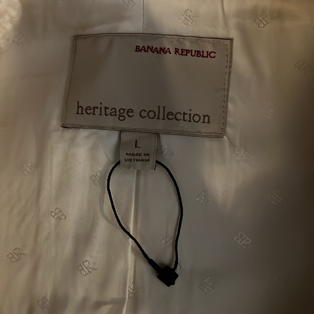 BEAUTIFUL BANANA REPUBLIC CREAM COAT - Picture 5 of 5